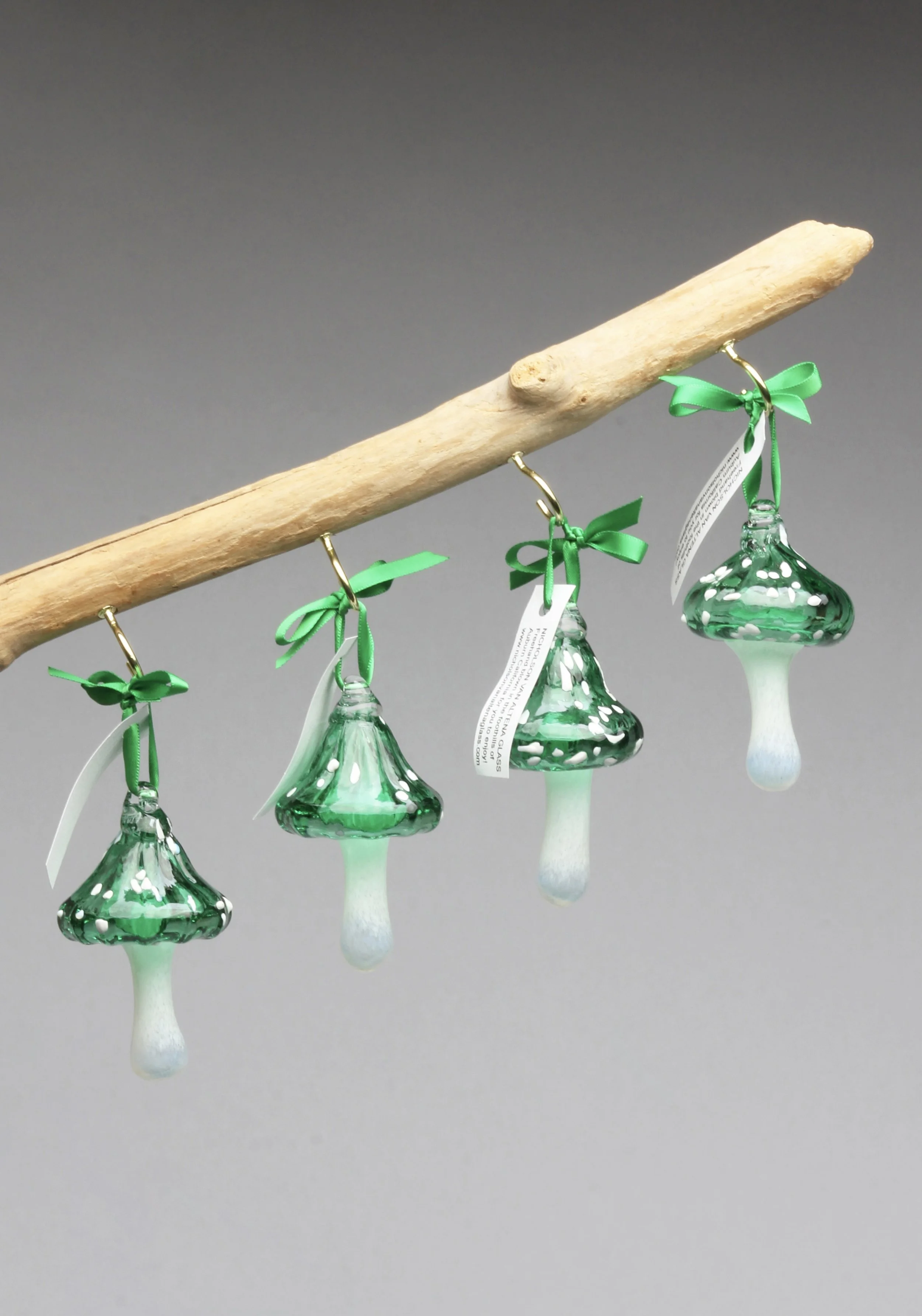 NvAGlass_Holiday24_GreenMushrooms.jpg