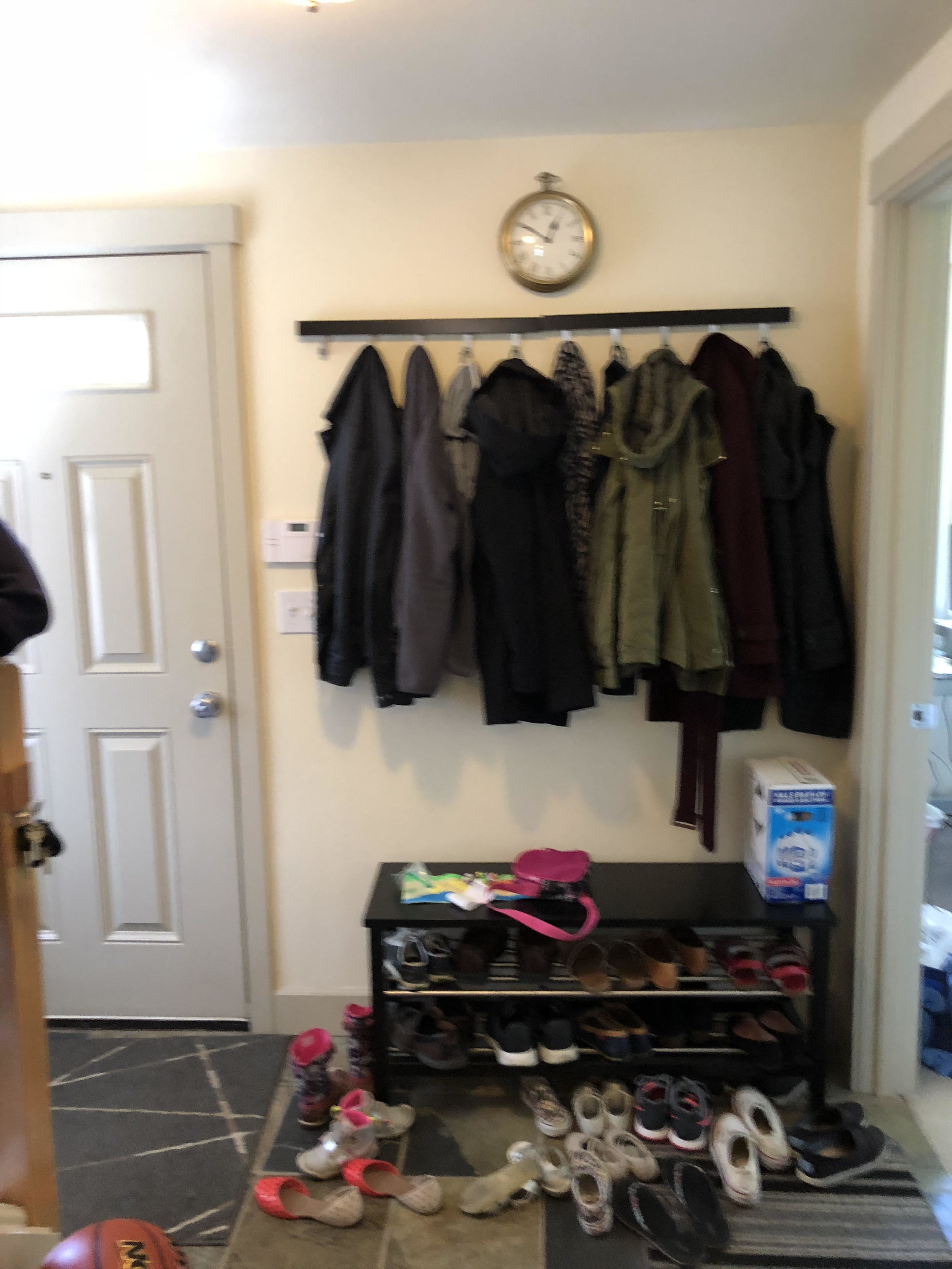 SUG_Ri_entryway_before.jpg