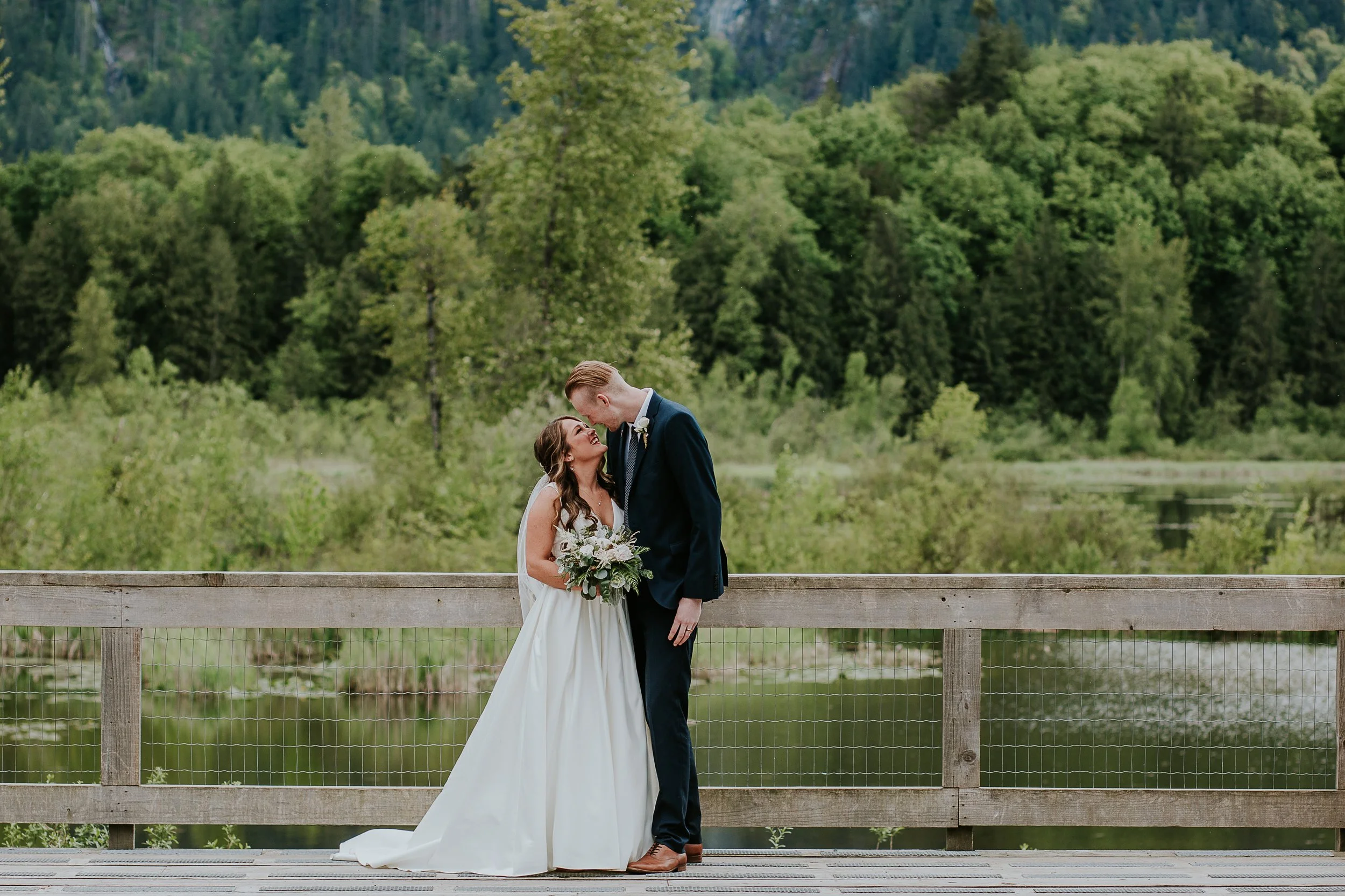 Weston &amp; Rachelle - Cheam Wetlands Wedding Photographer