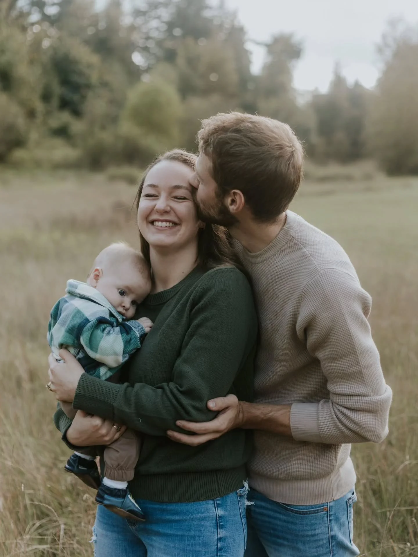 Me this whole session: you guys, he is SO cute !! 

If you book with me, you can expect me to constantly tell you how enamored I am with your little ones because they really are just so cute to photograph 📸 🥹