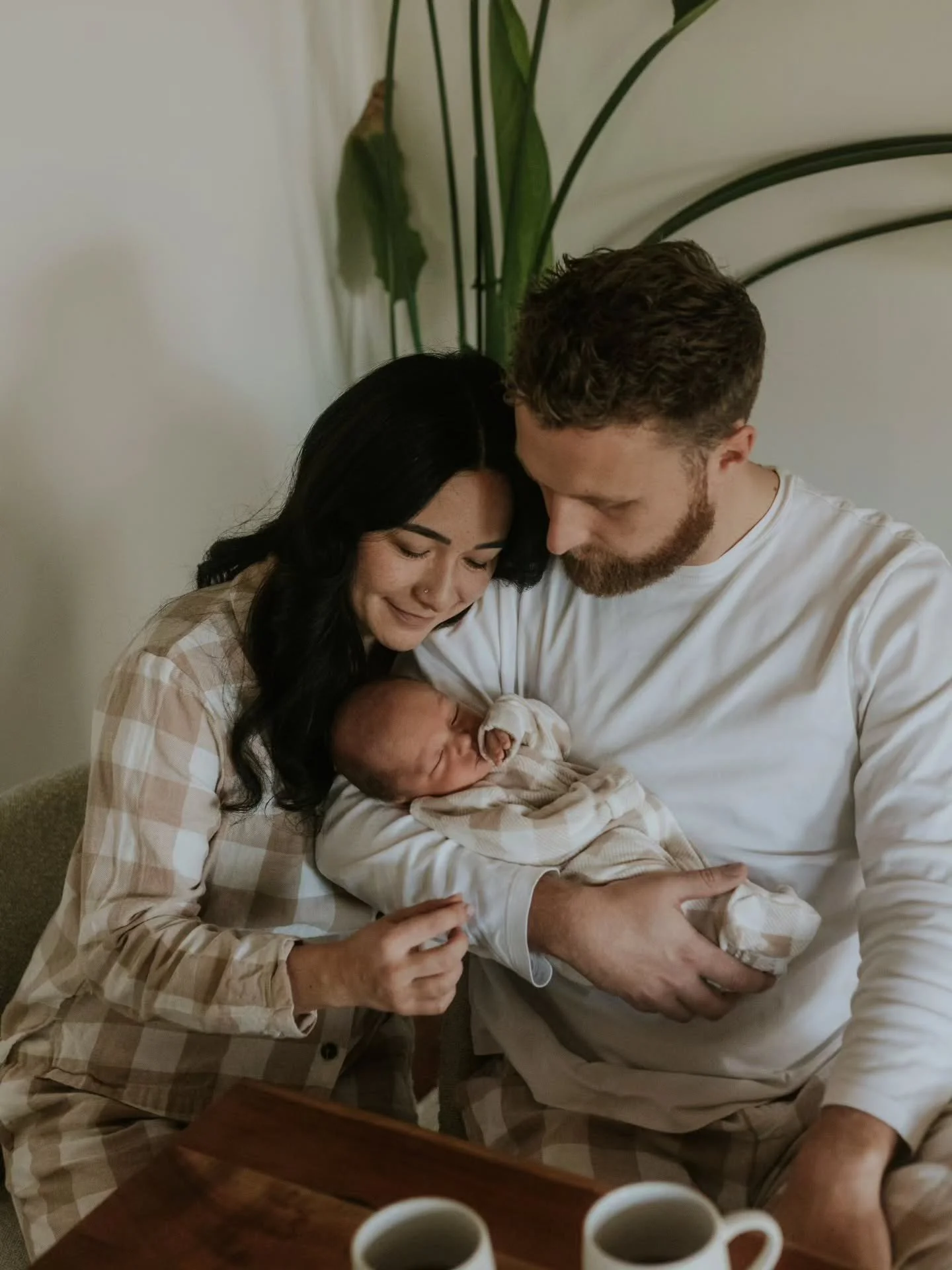 starting off the new year with a new baby 🫶 congrats D + N on your cozy bundle of joy!