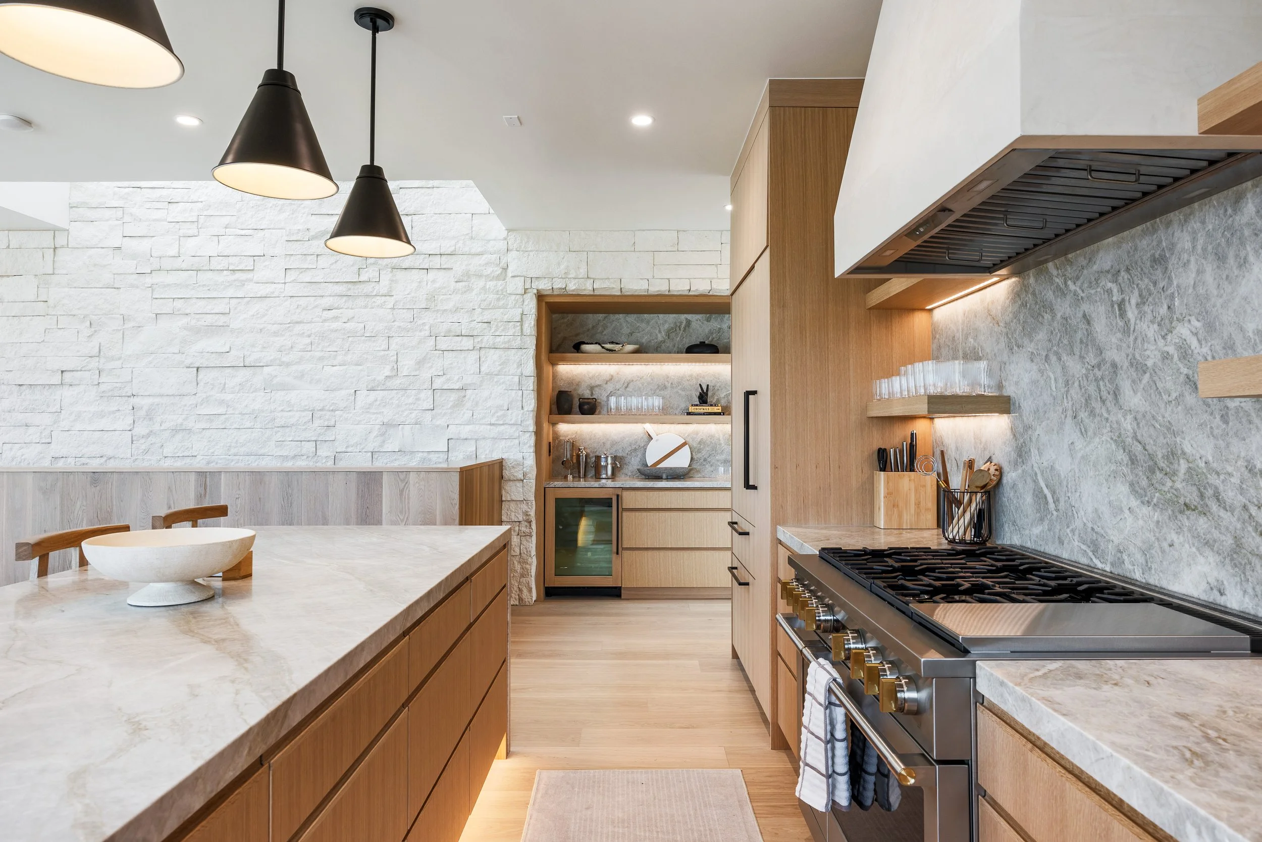 10-4031 Islay Dr.jpg