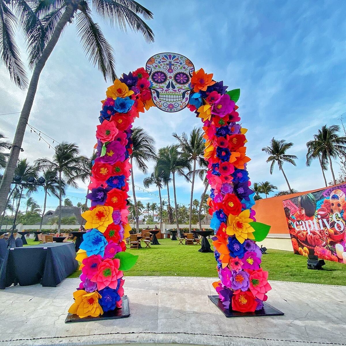 Sugar skulls and flower arches! We&rsquo;re all set for Cinco de Mayo tomorrow!

#thevermilioncompany #destinationeventplanner #mexicoeventplanner #corporateeventplanner