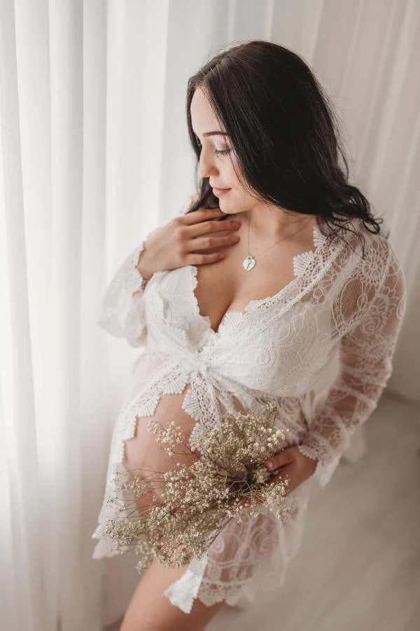 Maternity Photoshoot - Photo by Agnes Forrai Photography