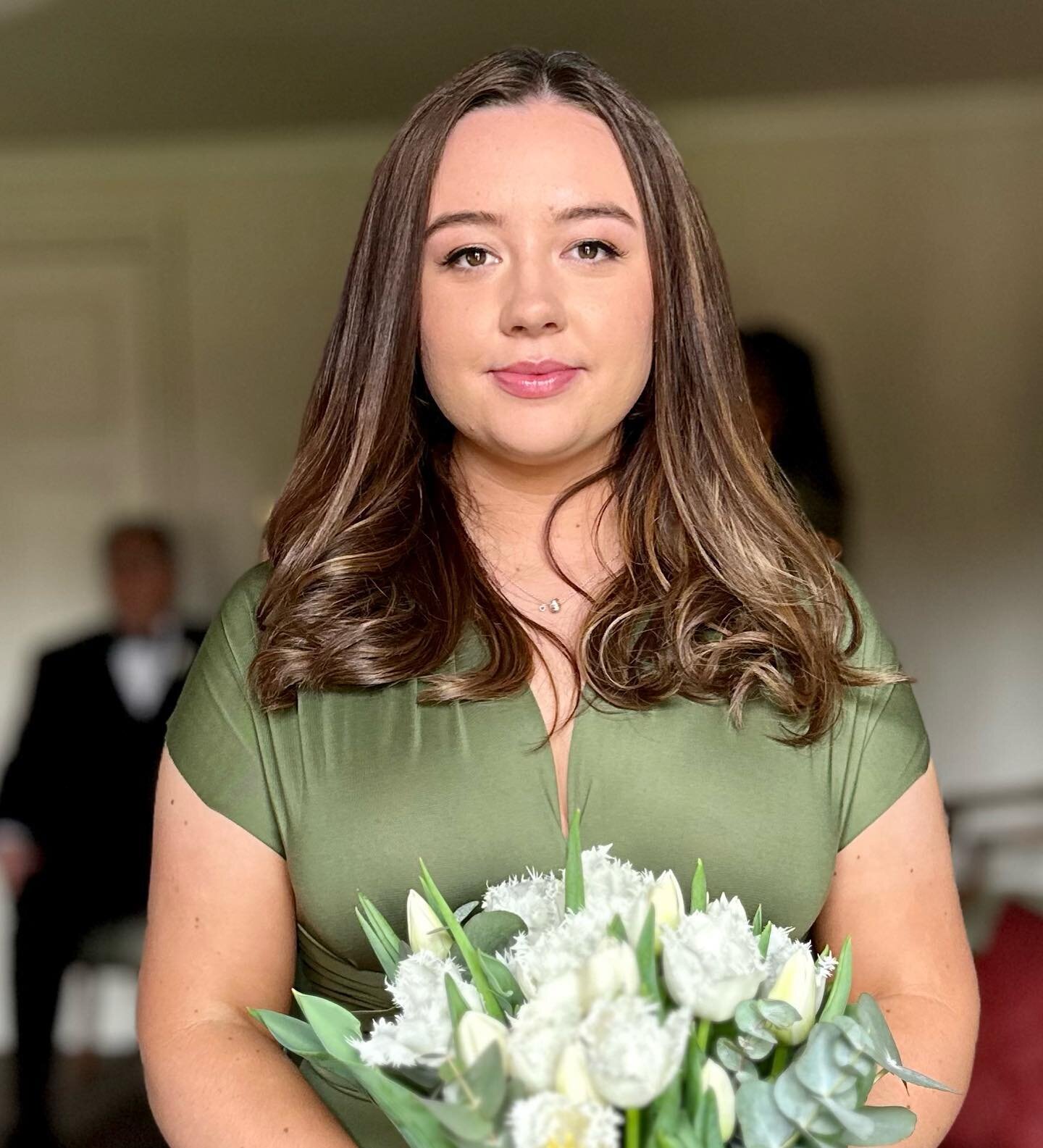 L o u i s e ✨ 

Lovely Louise was Laura&rsquo;s third Bridesmaid to have her makeup done by me just over two weeks ago.  A subtle, pretty look with a flutter of lashes. ✨ 

Venue @audleyswood.hotel ✨ 

Flowers @longacresflowers ✨ 

#bridesmaids #brid