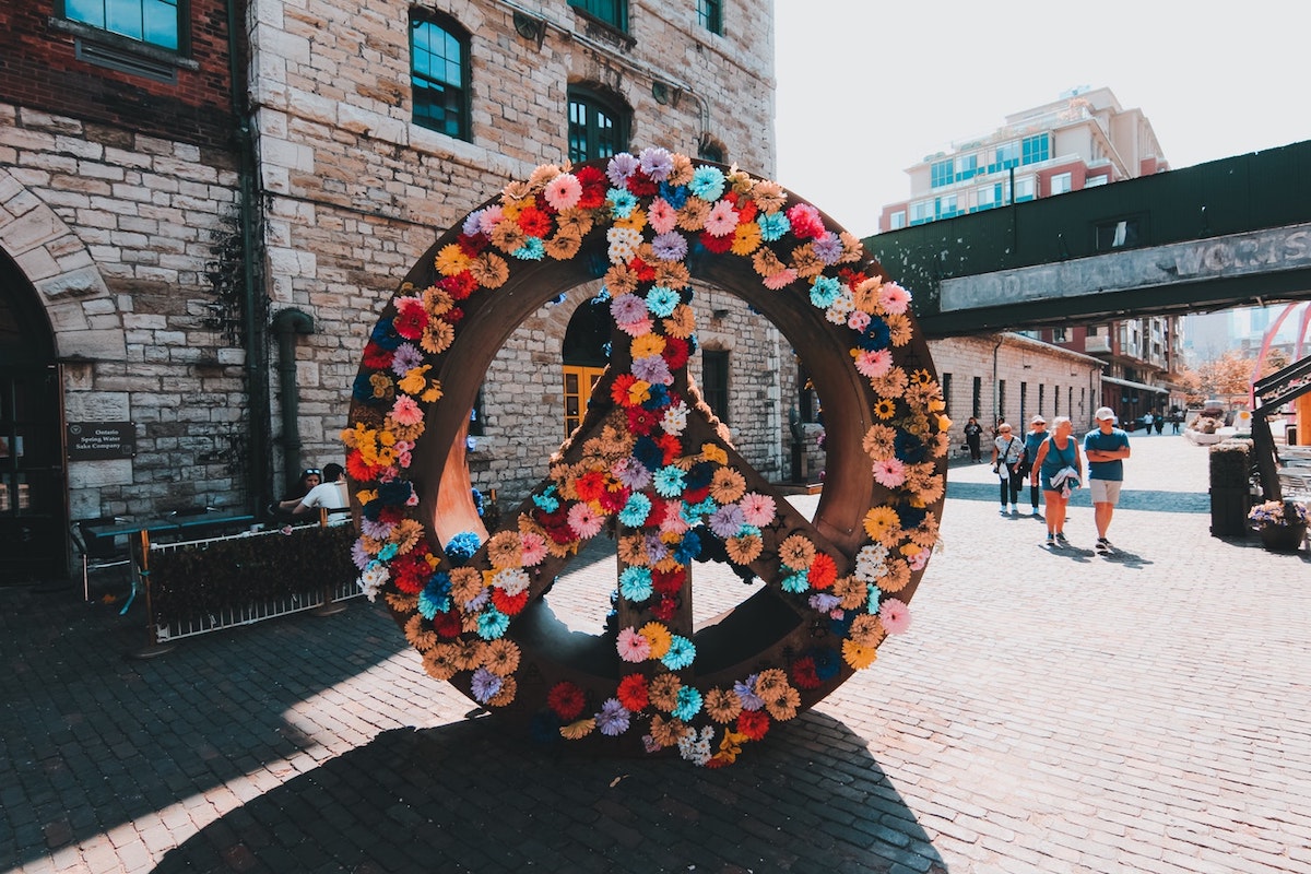 Art districts are full of color and fun to explore on a First Date.