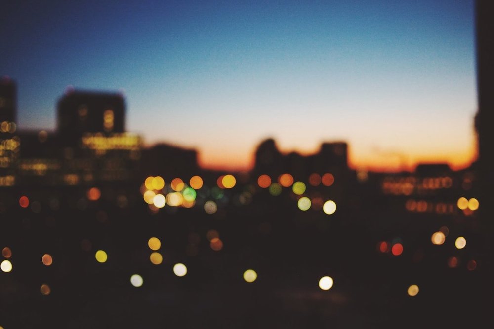 Date Idea! Out to See the City Lights — Make a Date of It