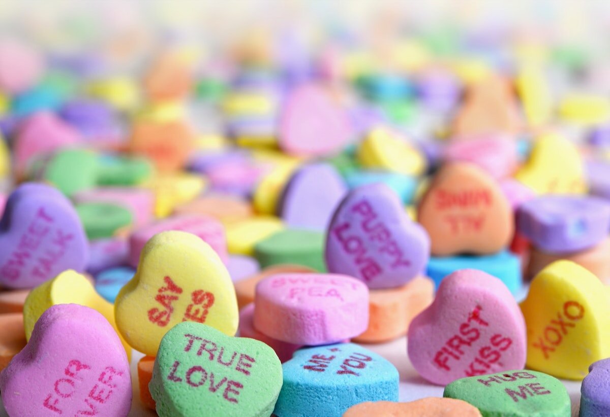 Funny Conversation Heart Sayings for Valentine's Day — Make a Date of It