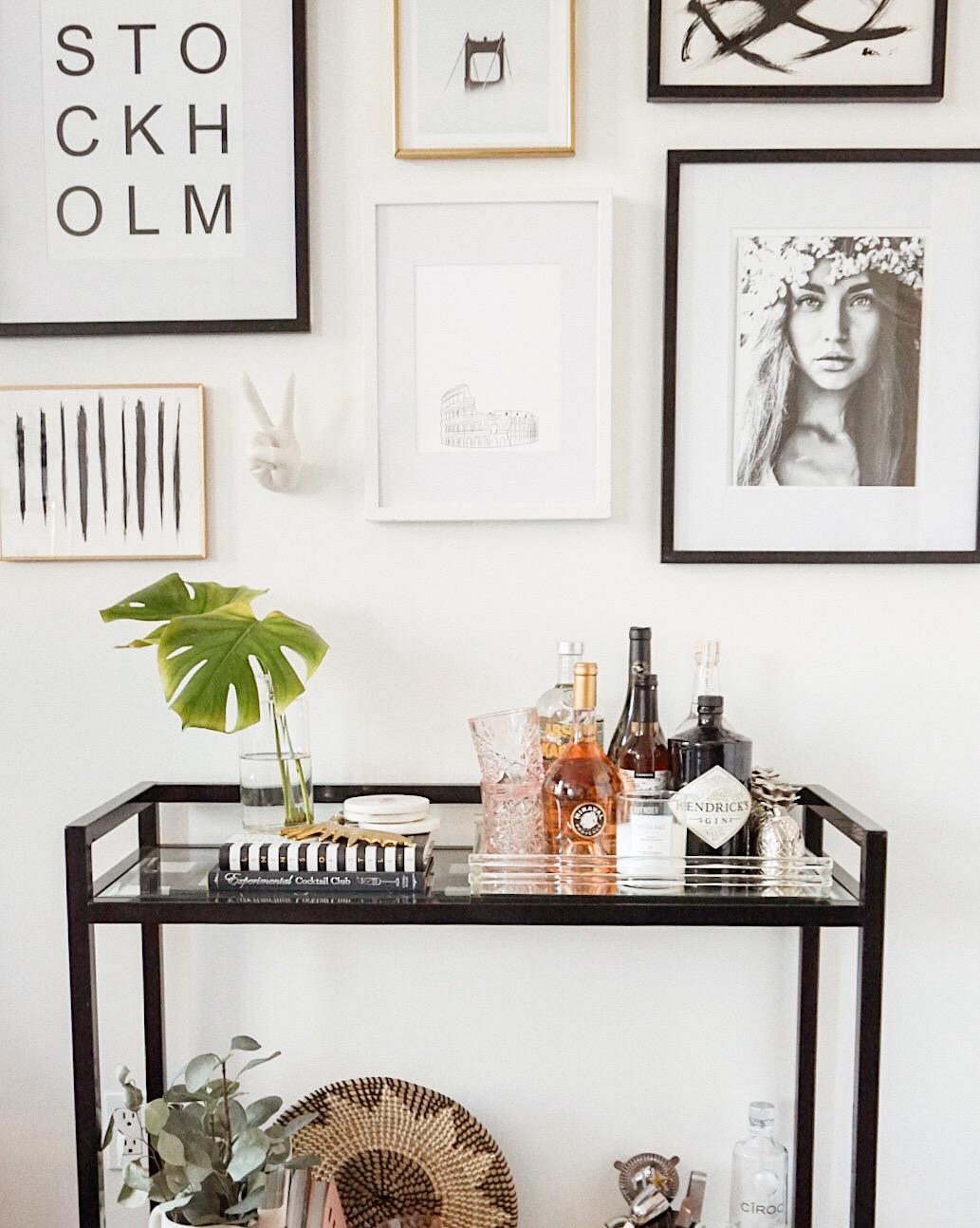 Secrets to Tackling a Gallery Wall