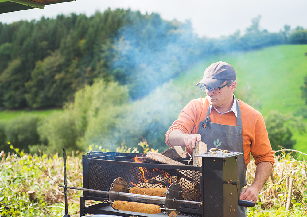 Molland-JC-lunch-prep.jpg