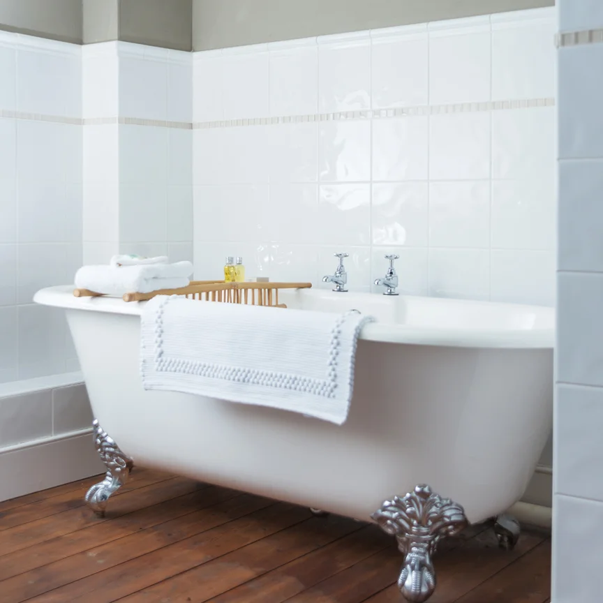 loyton-bath.jpg