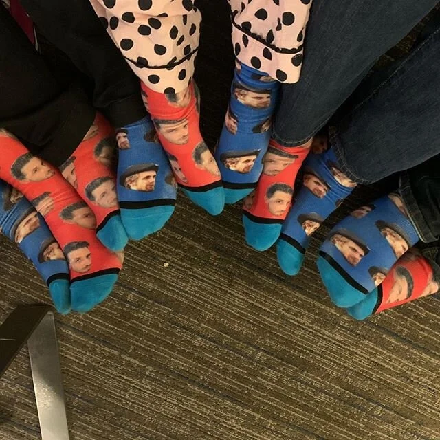 12* feet ahead 🦶🏼🦶🏼🦶🏼🦶🏼🦶🏼🦶🏼
🦶🏼🦶🏼🦶🏼🦶🏼🦶🏼🦶🏼
#geekbowl #boygeorge #geekbowlxiv #trivia #team #travel #socks #coolsocks #friends #fam #rideordie #noERthisyear *Sean&rsquo;s feet not pictured