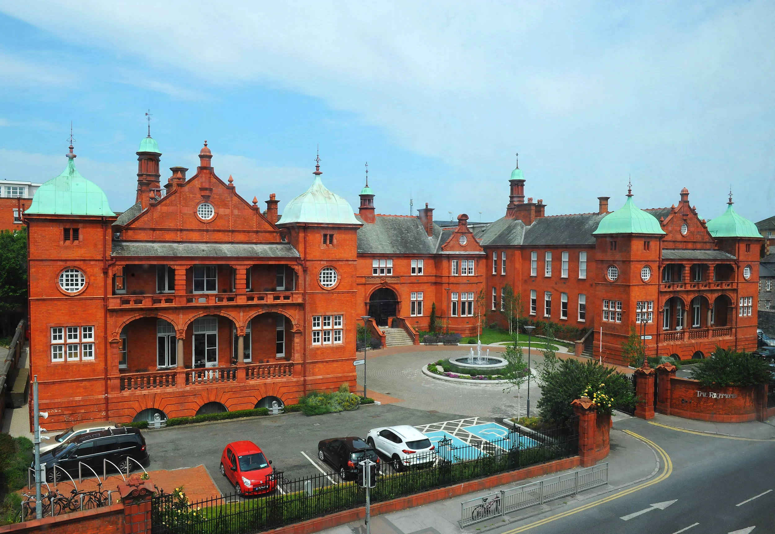 Richmond Exterior shot from school with carpark June 2018.JPG