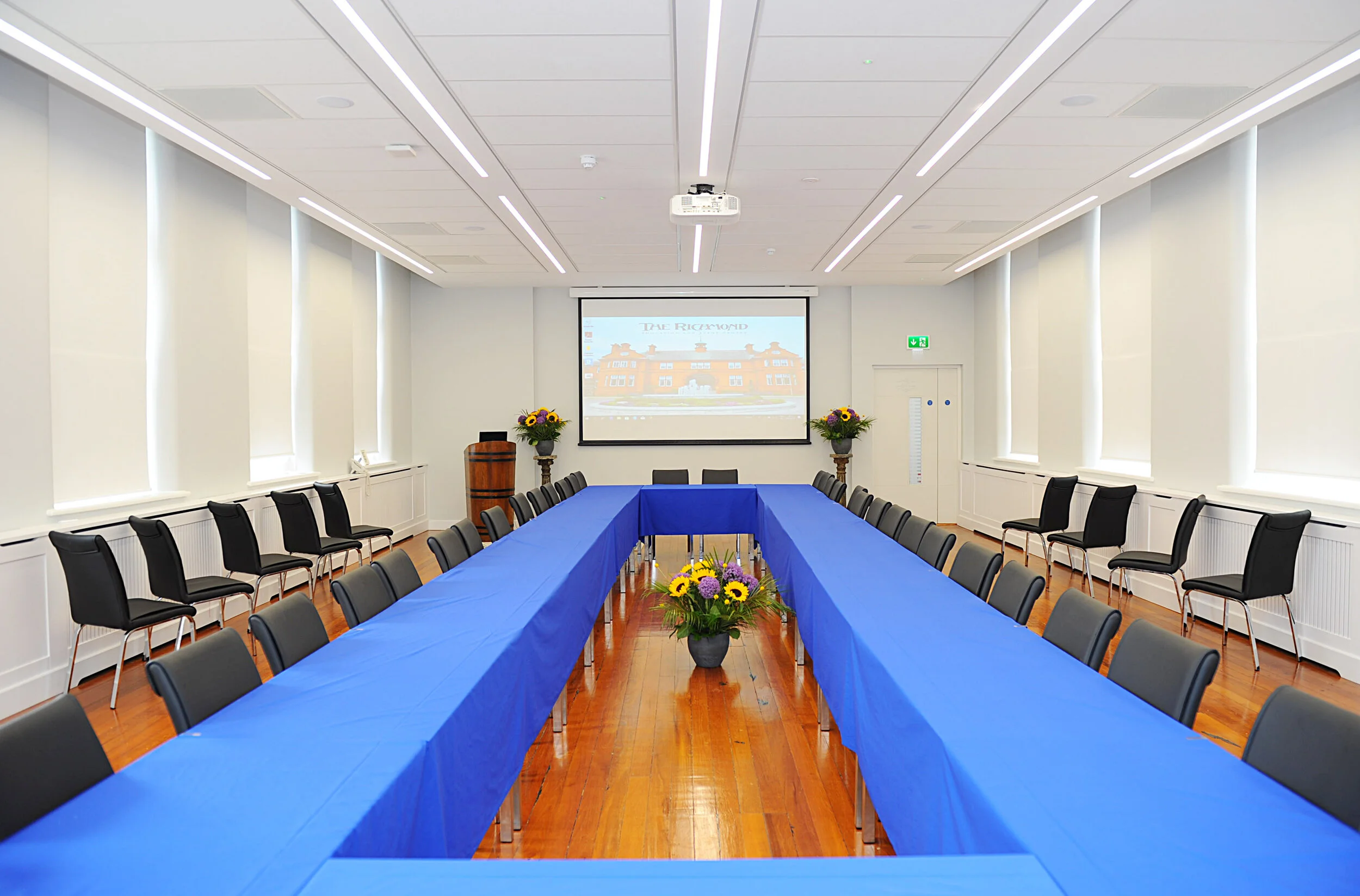 Lecture Room ICTU.JPG