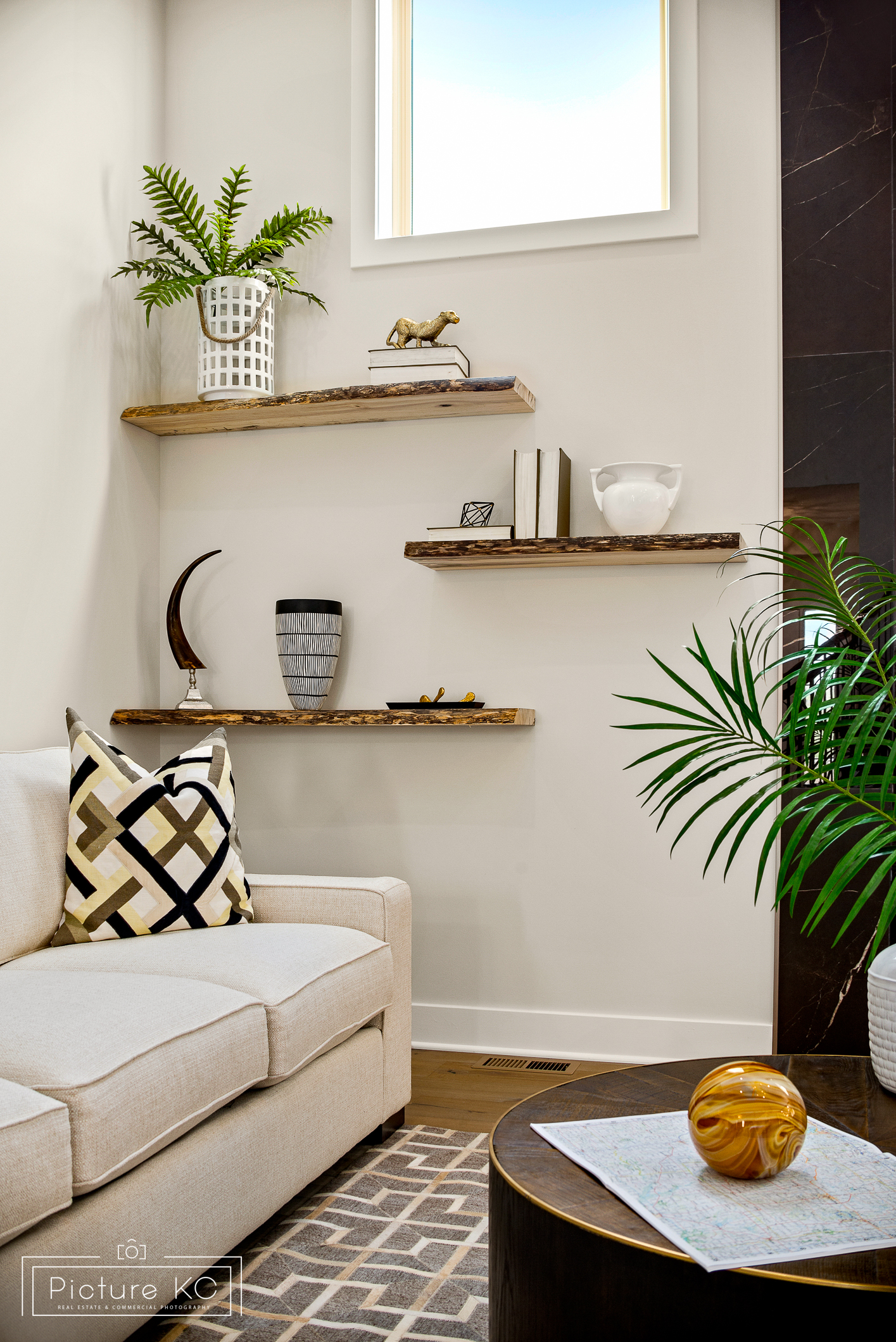30405 Woodland Dr-23.jpg