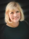 Laurie Haas Headshot.jpg