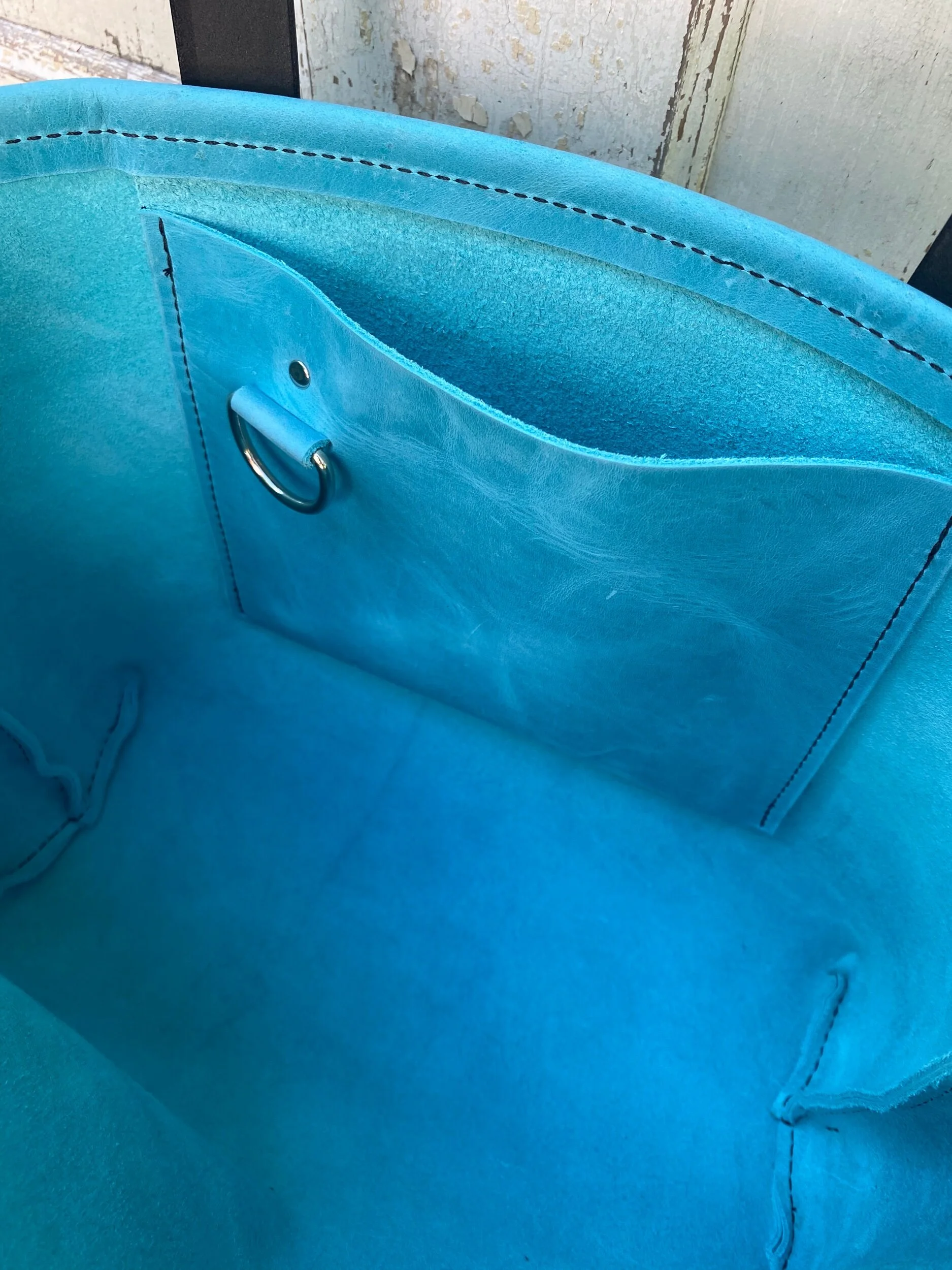 4623ABDA-D990-4F50-8243-27A5CA2E7D05