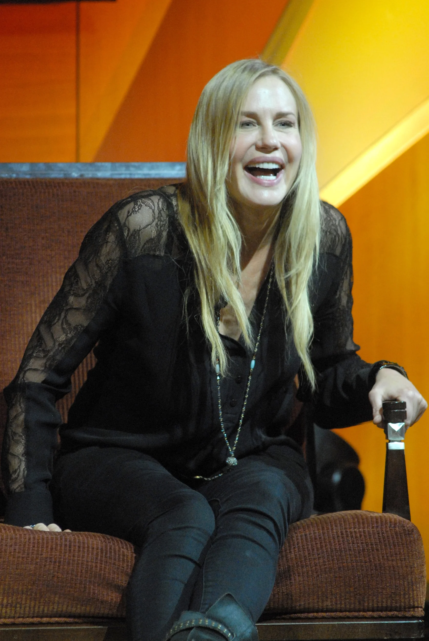  Daryl Hannah 