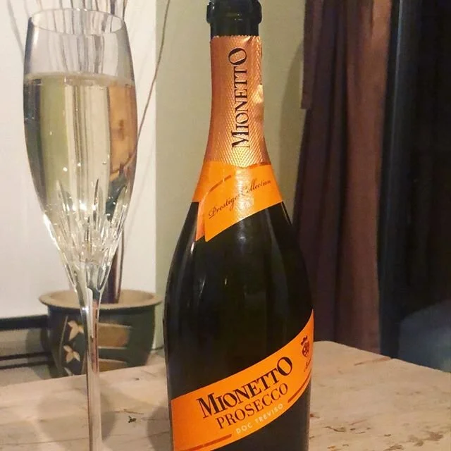 $18 bottle of Prosecco in my @verawanggang champagne glass. I&rsquo;m celebrating.
&bull;
Celebrating winning over my ego last night and choosing to be excited even though that little voice inside my head didn&rsquo;t want me to be.
&bull;
Does you e