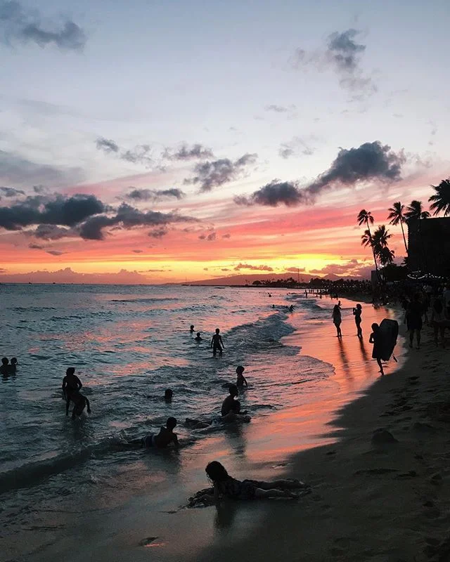 fourth of july pulling out a nice sunset for waikiki 🌅🤙