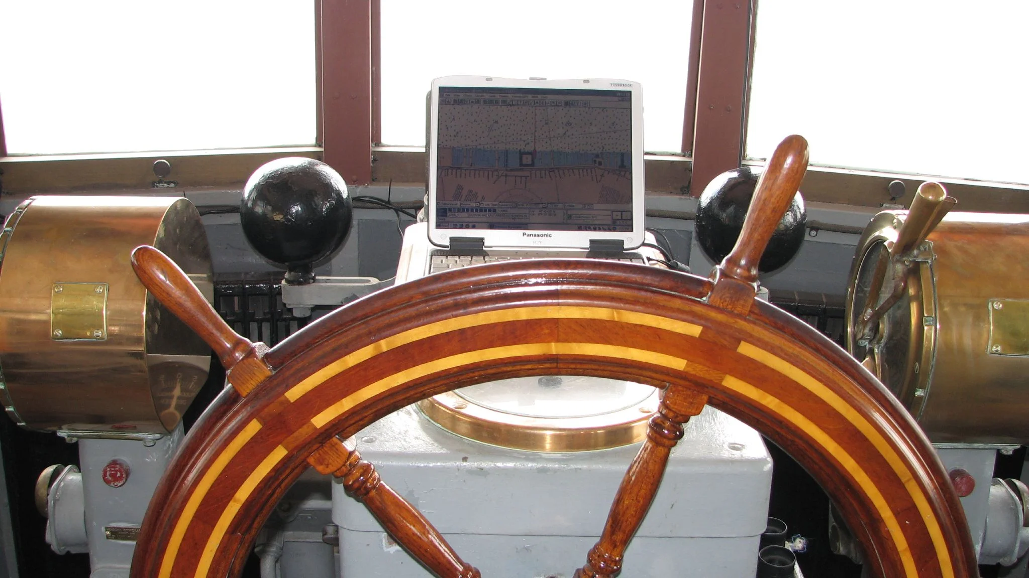 fireboat-john-d-mckean---wheelhouse_2657155418_o.jpg