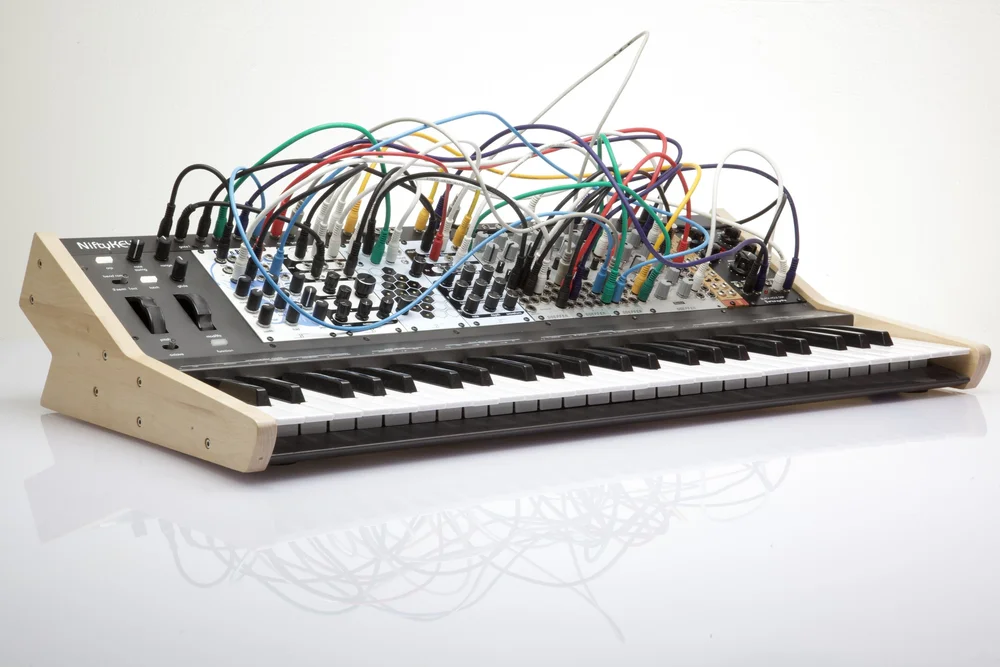 Cre8audio Nifty bundle モジュラーシンセサイザー用ケース NiftyBUNDLE - Affordable Powered Eurorack Synth Case