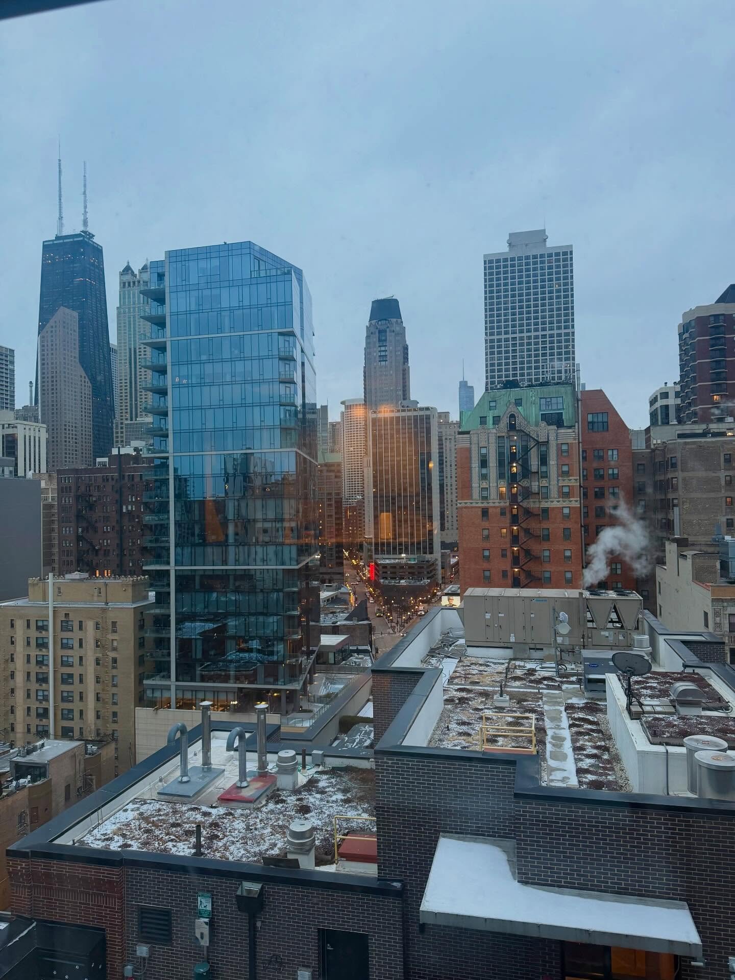 &ldquo;Look for the good instead of the bad, the right instead of the wrong, the beauty instead of the blight, the joy instead of the sorrow. Do this and you&rsquo;ll always have something good to say.&rdquo; - Hal Urban 

This was my best yoga view 