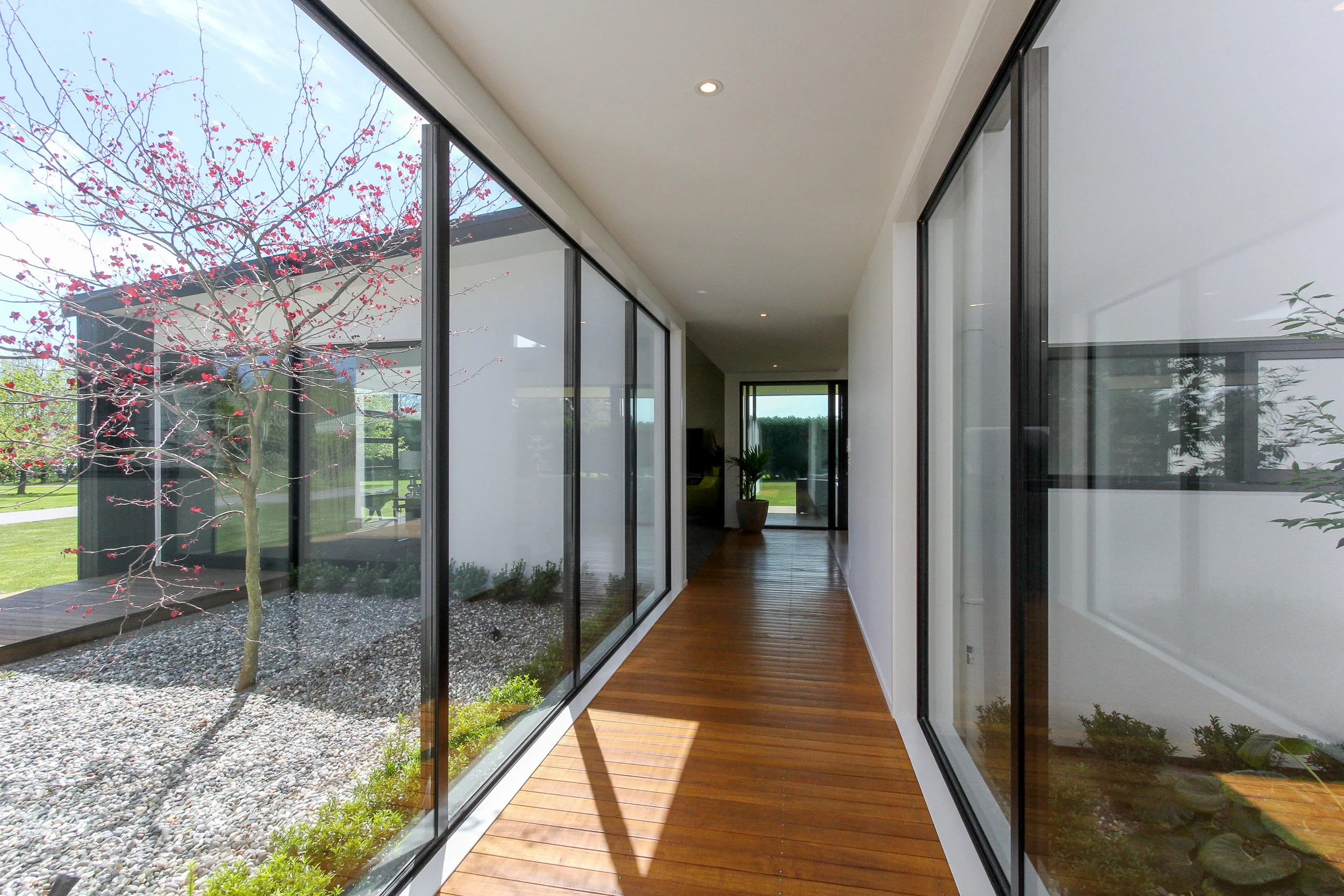 033_Open2view_ID381279-47b_Atkinson_Road.jpg