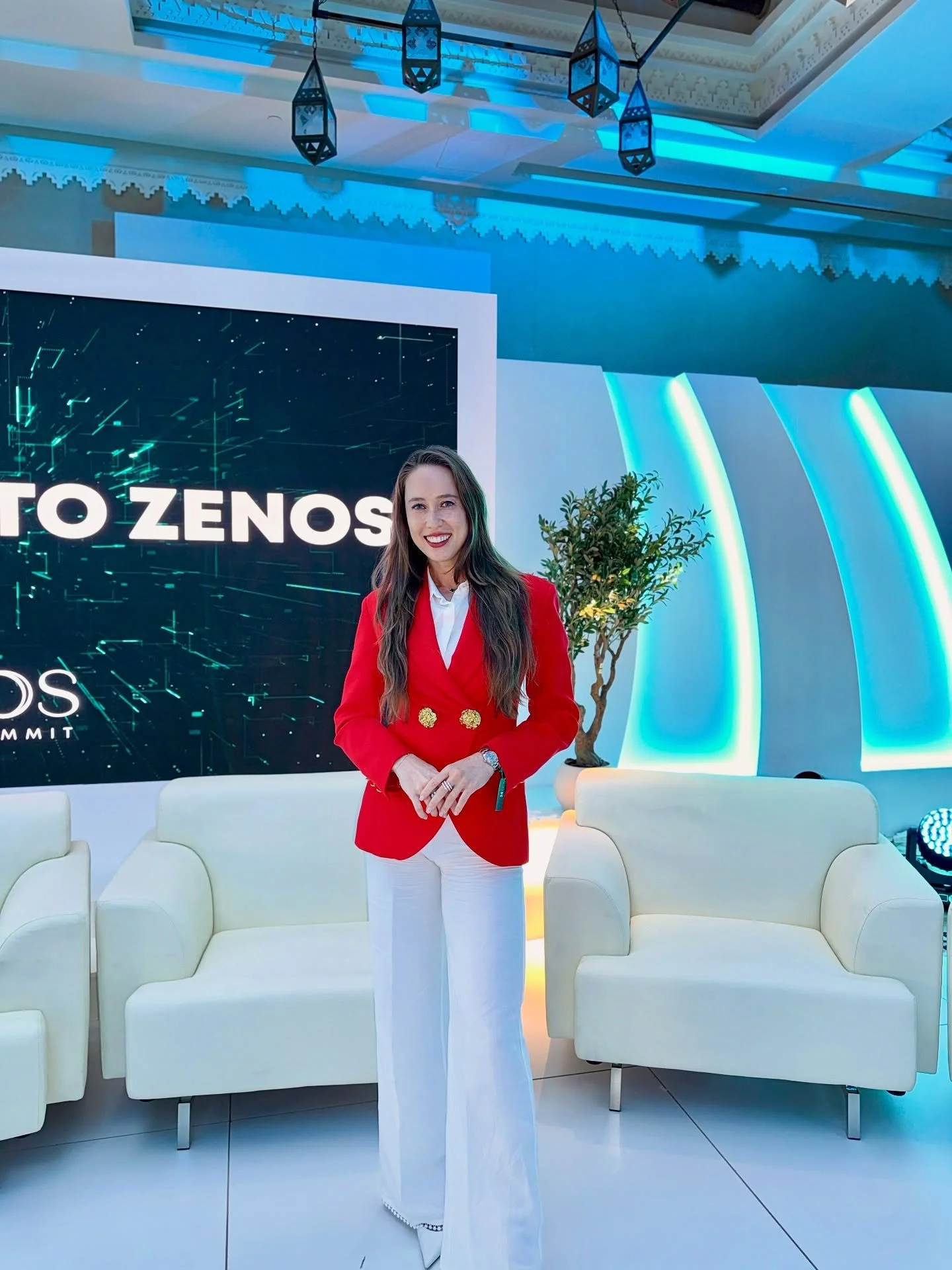 At the @zenoshealthsummit, I spoke about one of the most urgent topics of our time — the global rise in GI-related cancers and the need to educate the next generation of healthcare providers on nutrition science, gut-brain connection l, mental