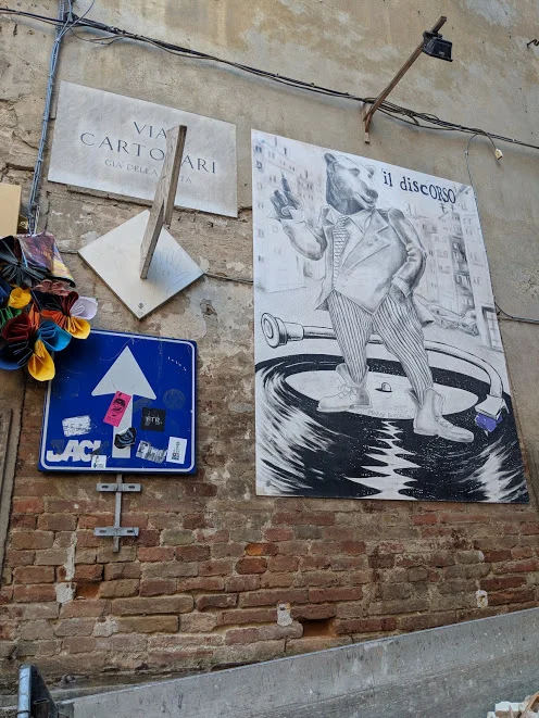 perugia-bear-phonograph.jpg