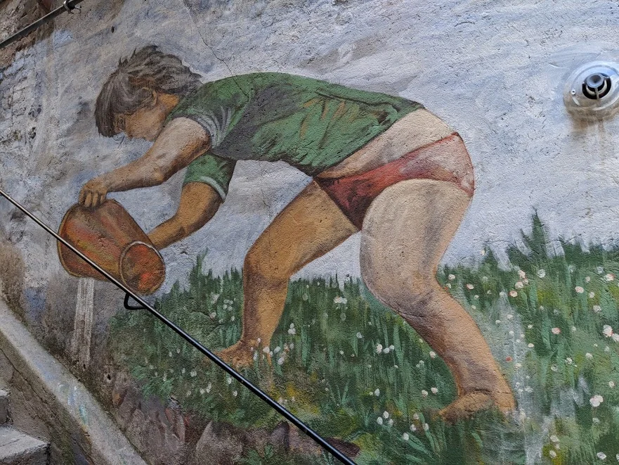 perugia-boy-bucket.jpg