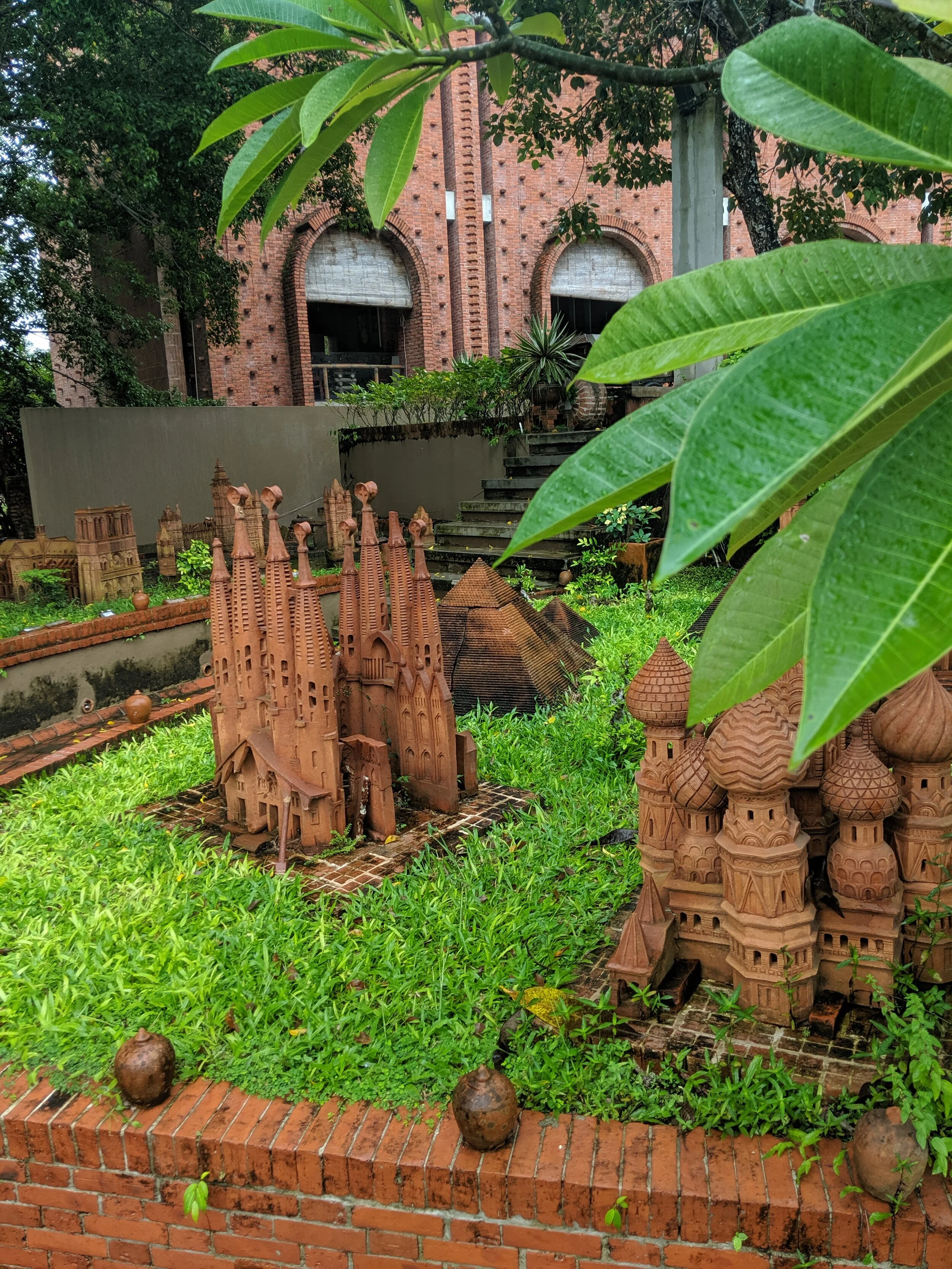 hoi-an-clay-gallery-barcelona.jpg