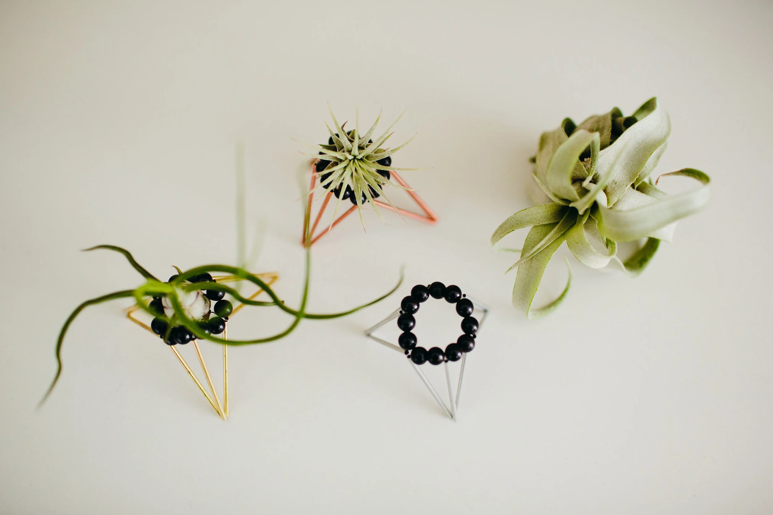 MIDCENTURY  PLANT PERCH