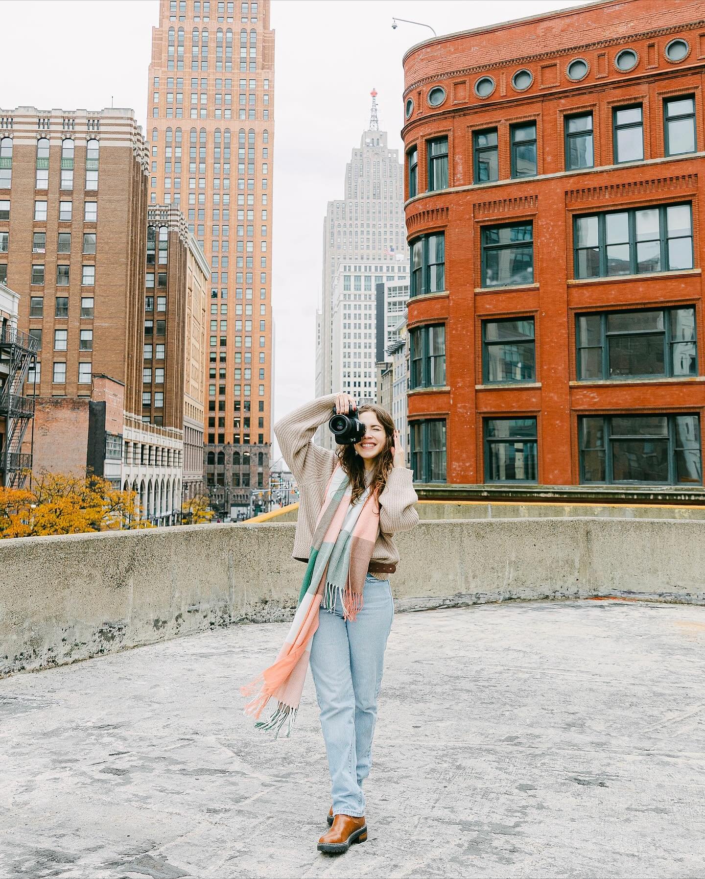 Hi!!! It&rsquo;s me Zulie. I wanted to introduce myself since I&rsquo;m usually behind the camera. Share your favorite hobby with me in the comments. ❤️ Here&rsquo;s a few fun facts about me:

&bull; I shot my first wedding solo back in 2017! They we