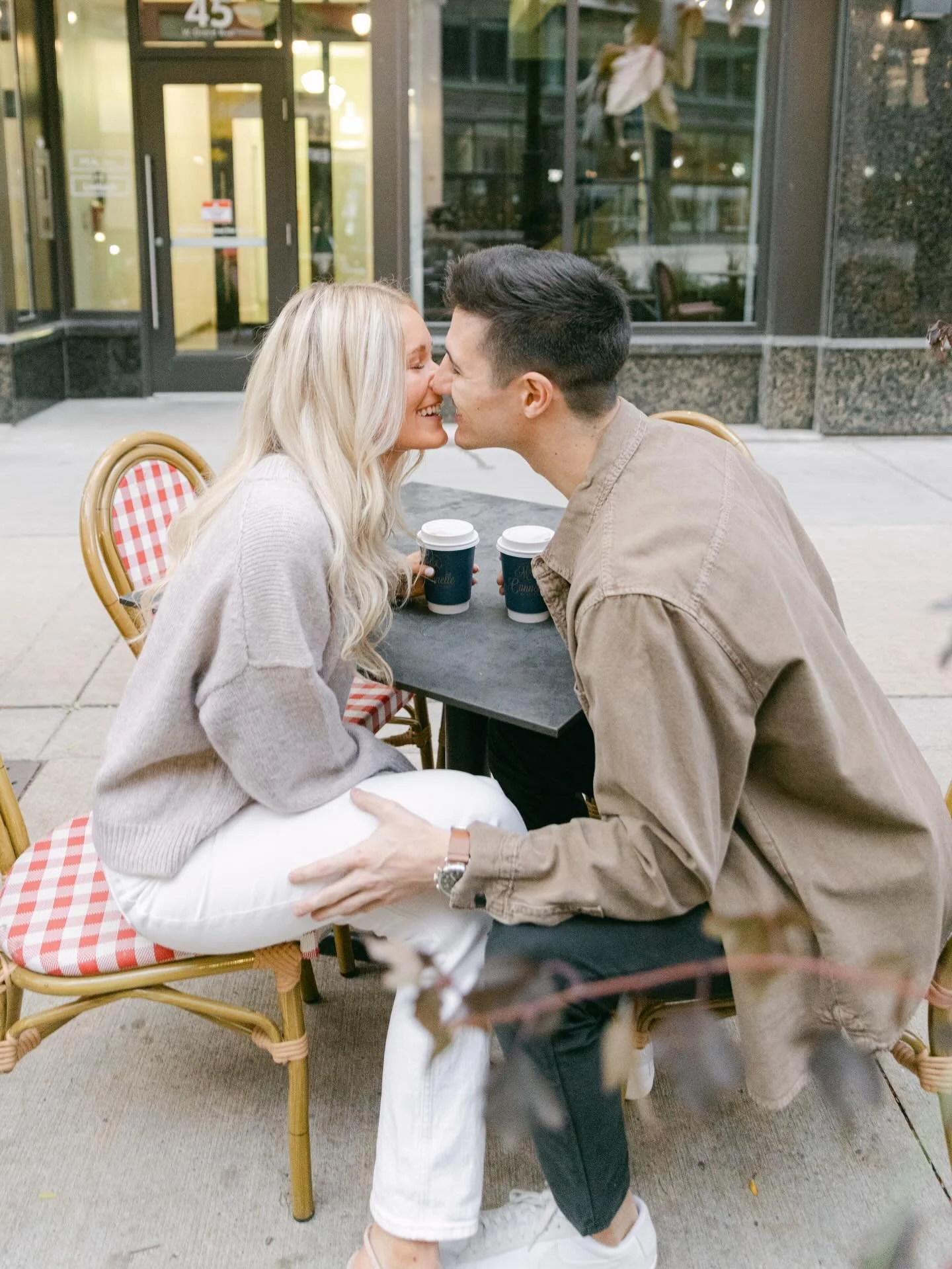 Raise your hand if you&rsquo;re reading for Spring! Happy 2026 to all my upcoming cutie clients ❄️❄️❄️❤️&zwj;🔥❤️&zwj;🔥❤️&zwj;🔥
.
.
.
#detroitphotographer #michiganphotographer #miamiphotographer #downtowndetroit