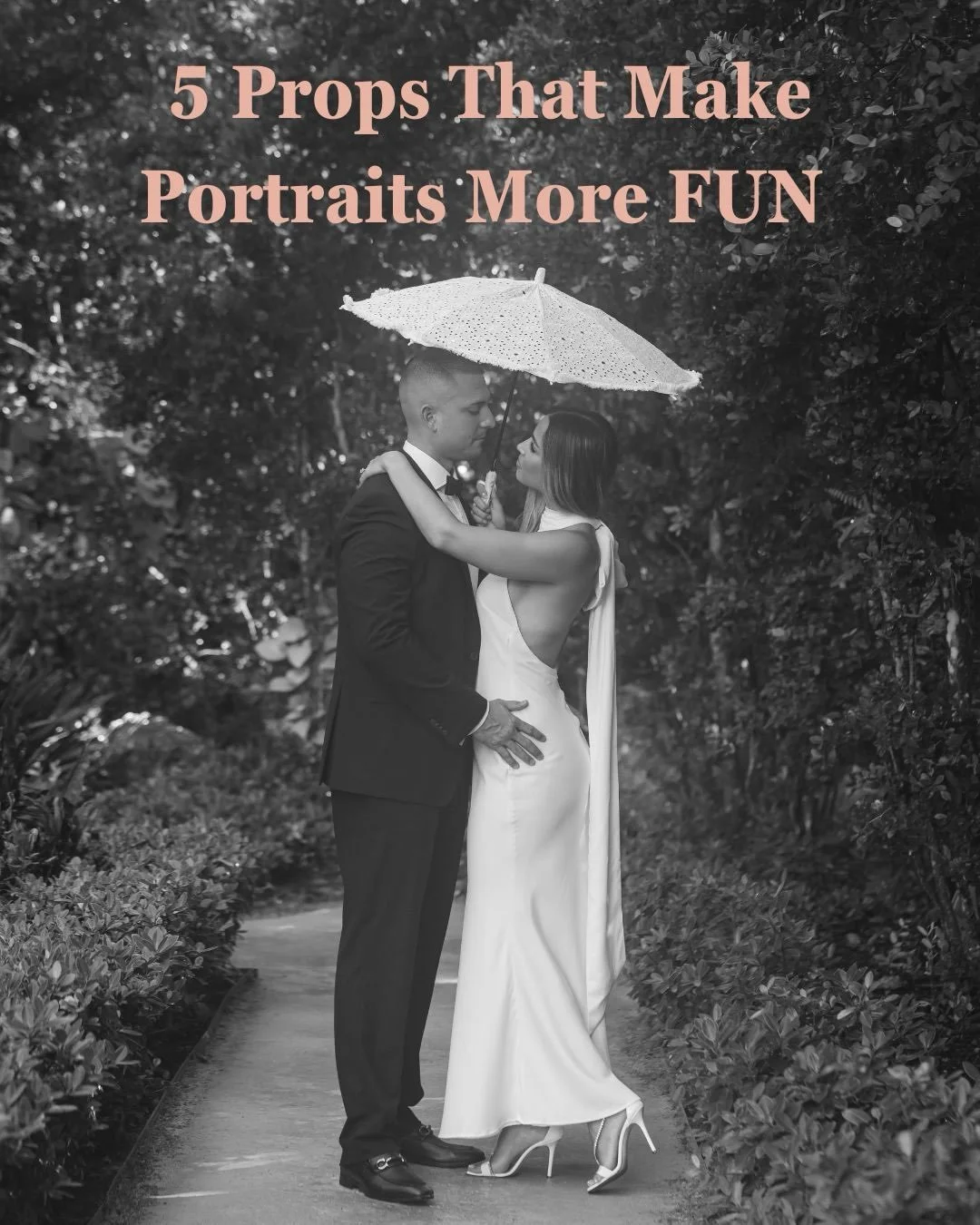 Want your photos to feel a little more you? Bring something you love. 🤍

Some of my favorite portrait session &ldquo;props&rdquo; are the things that already have a place in your everyday life. Your favorite sunglasses, a cozy blanket, your pet, a v