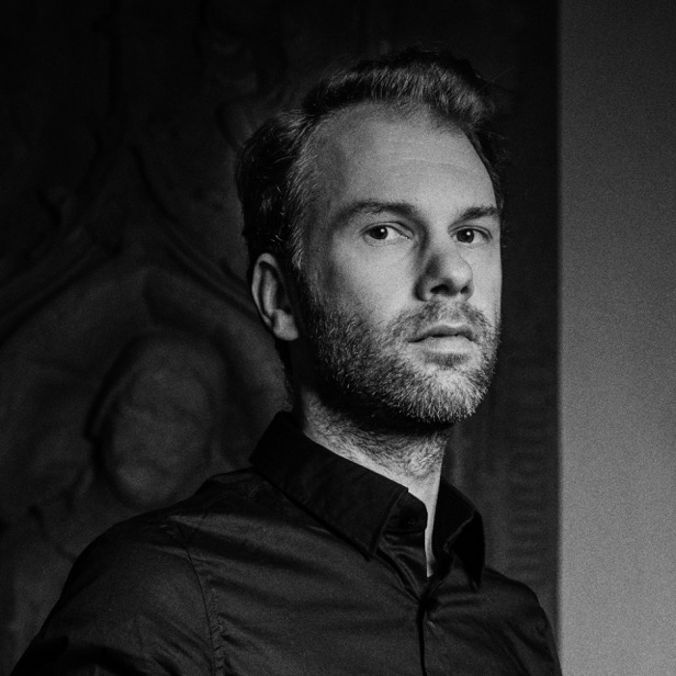 Portrait_Fred Uhlig.jpeg