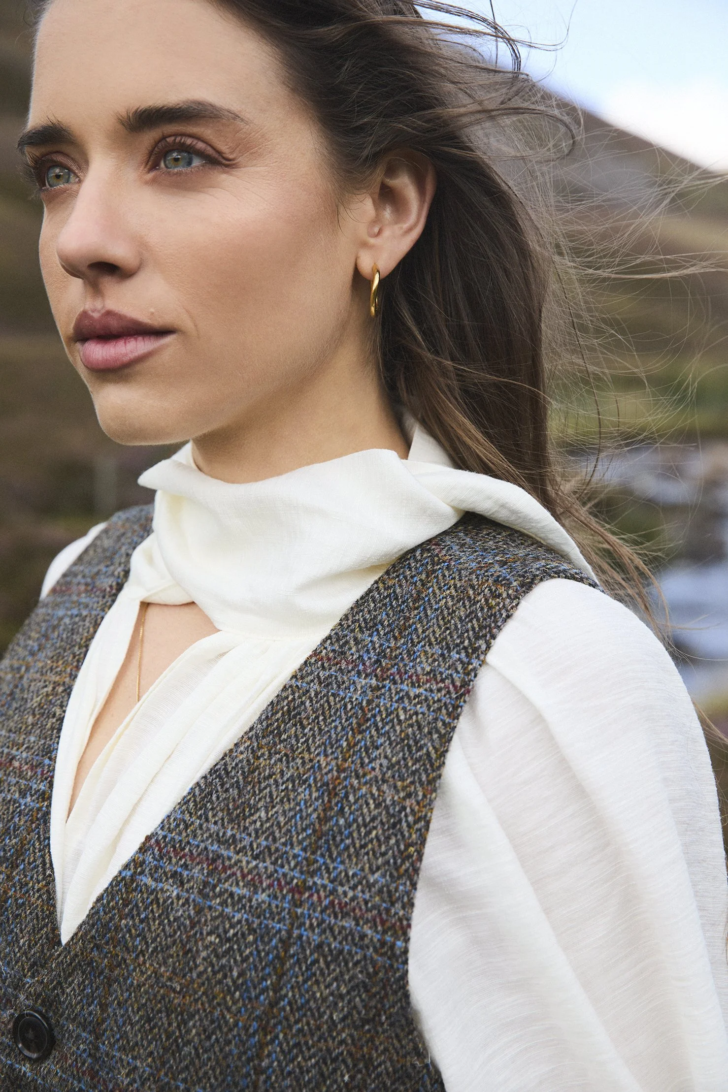 2025_08_05_LandsEnd_HarrisTweed_2699 RT.jpg