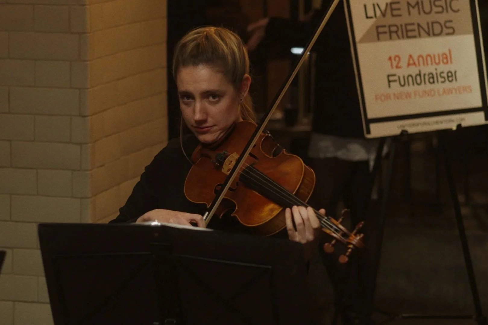Isabel Fitton On a String ~ Glasgow — Alternative Classical