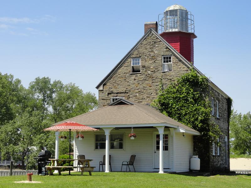 1838 Lighthouse