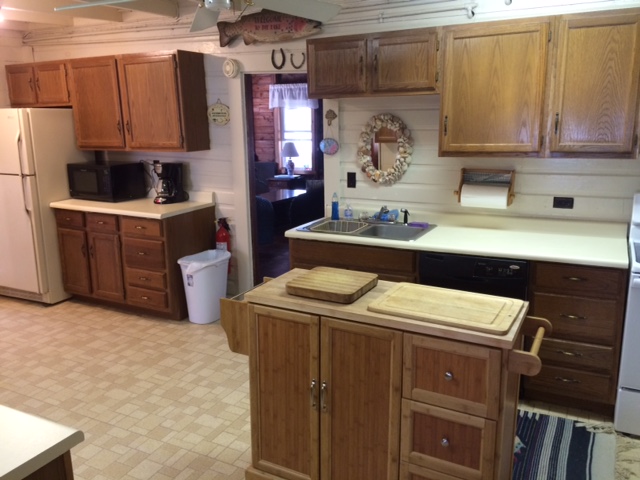 North cottage kitchen