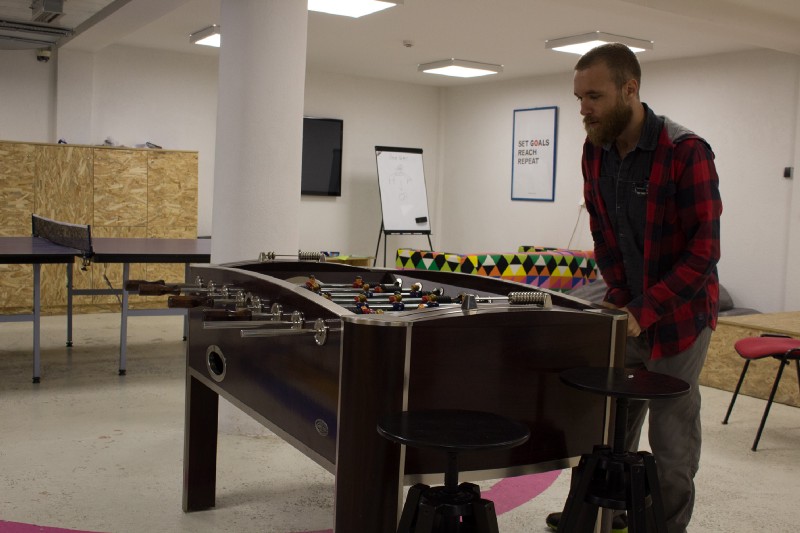 Playing alone is boring…
