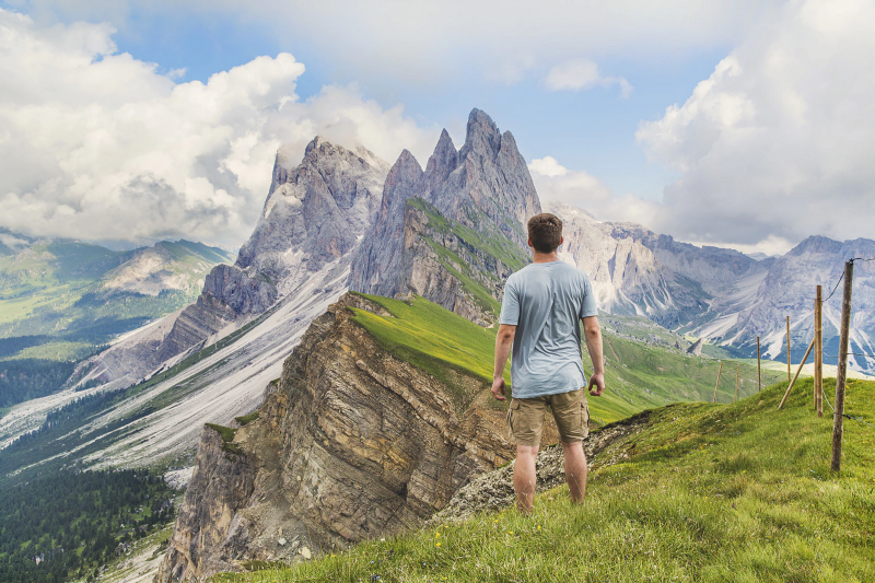  Photo by @joshuaearle on Unsplash