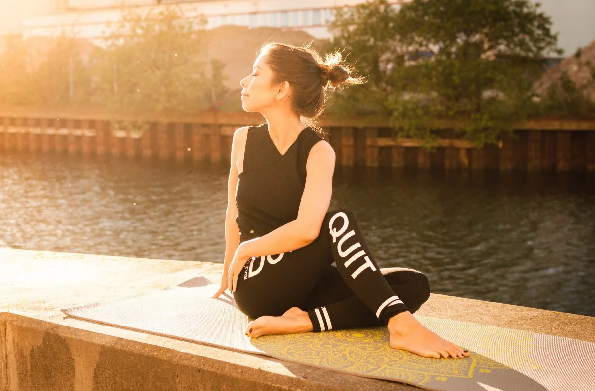 How to Build a Strong Morning Routine: The Essential Guide