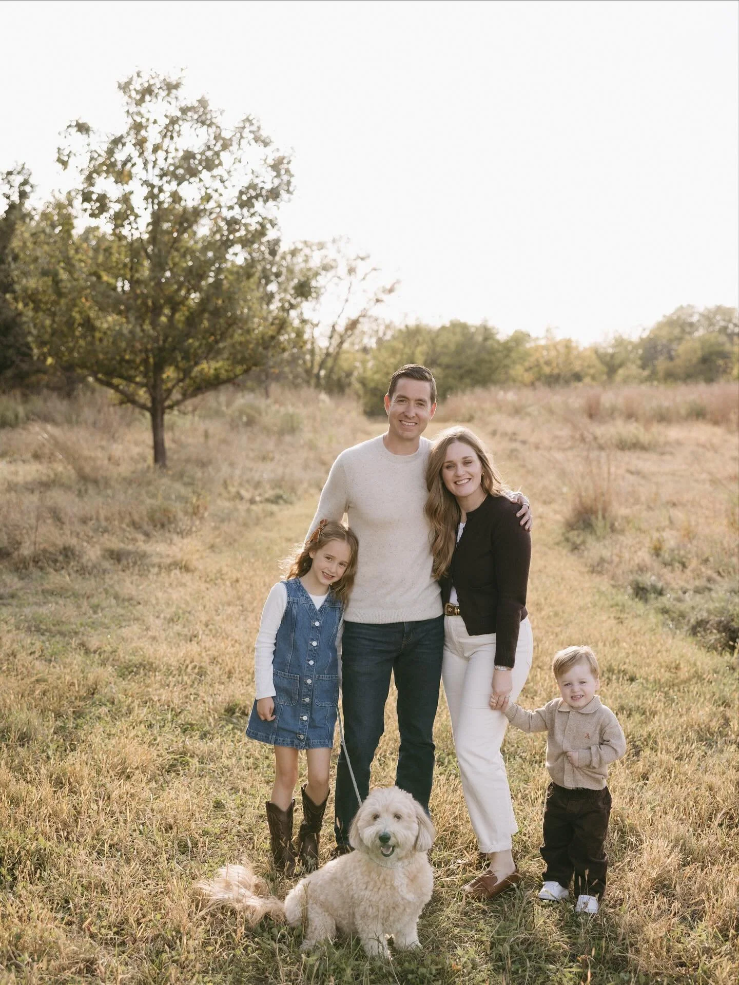 fall sessions in full swing and an editing list a mile long and counting. but i love, love, love seeing all of my families and long time clients year after year.