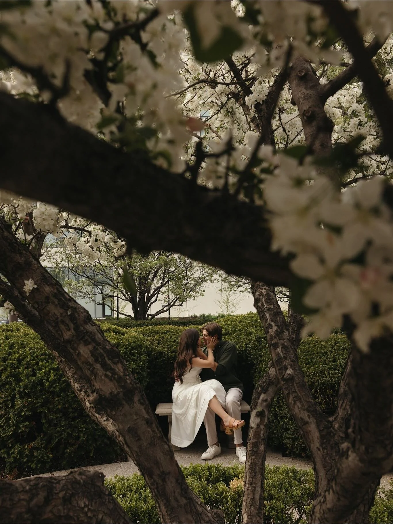 it&rsquo;s finally wedding day for these two 💍

#desmoinesengagement #downtowndesmoines #midwestcouples #engagementsession #couplessession #modernlove #cityromance #urbanengagement #lovestories #authenticlove #moderncouples #momentsoverposes #storyt