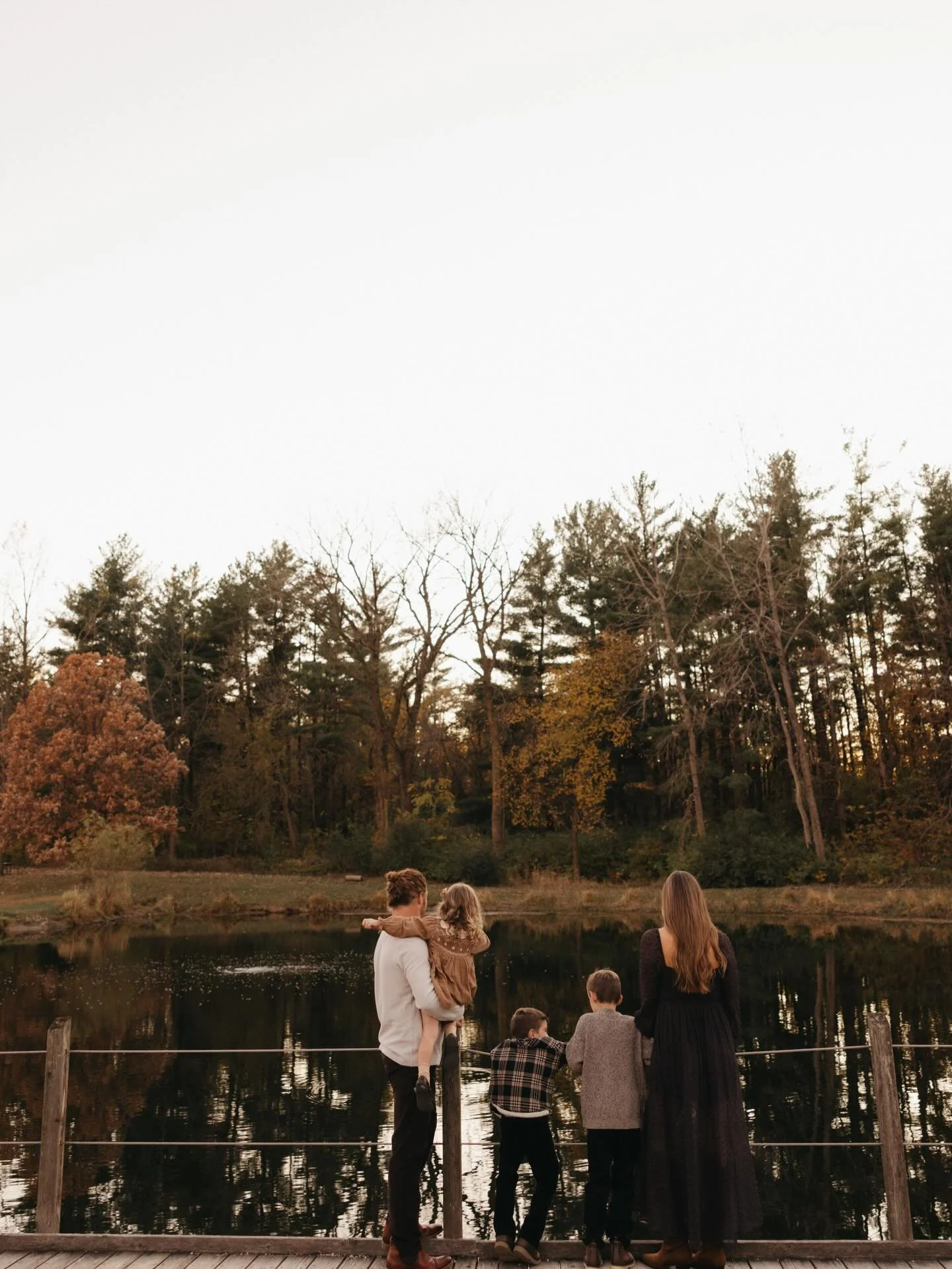 the last round of fall edits is officially in sight, and i&rsquo;m feeling all the gratitude. to all the families who invited me into your moments this season &mdash; thank you for trusting me with your precious memories. 🤎

#documentaryfamilyphotog