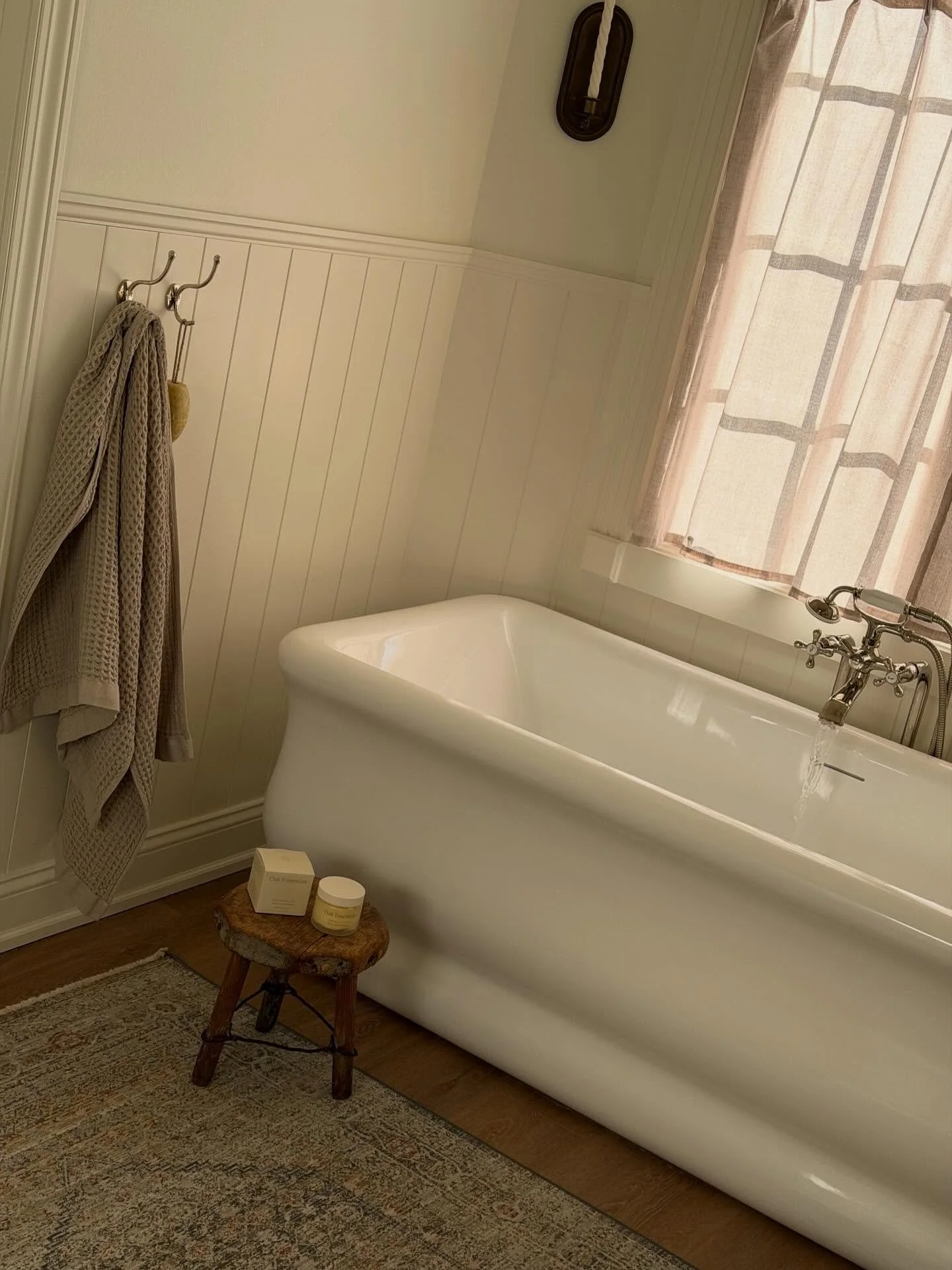 here and there around the house in january ⛅️