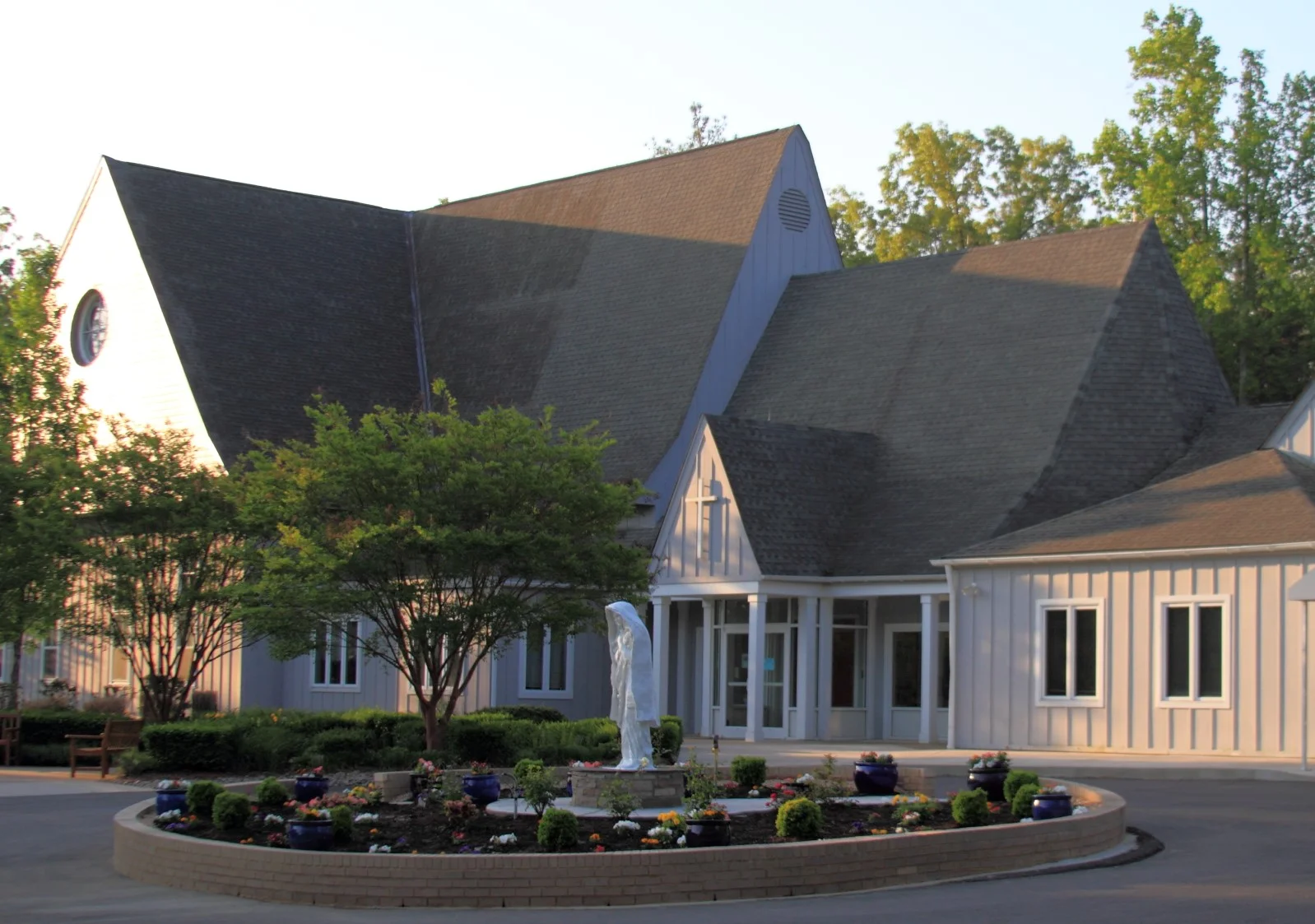 New Building(color) (2).JPG