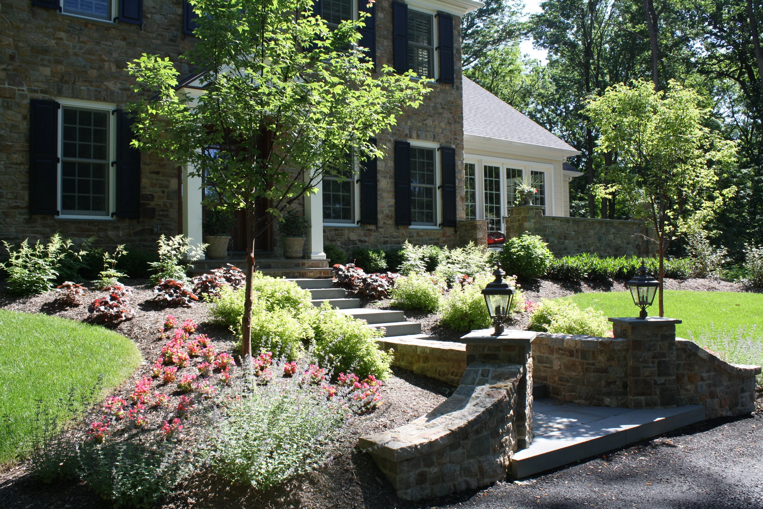 waitkus design planting entry.JPG